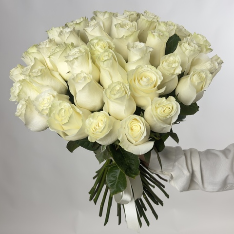 Букет 51 белая роза Эквадор