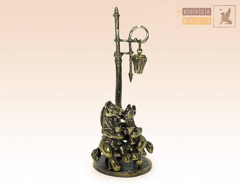 фигурка Лошади под питерским фонариком