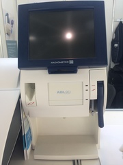 Анализатор газов крови ABL