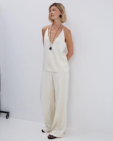 Брюки прямого кроя из вискозы Берберри молочный