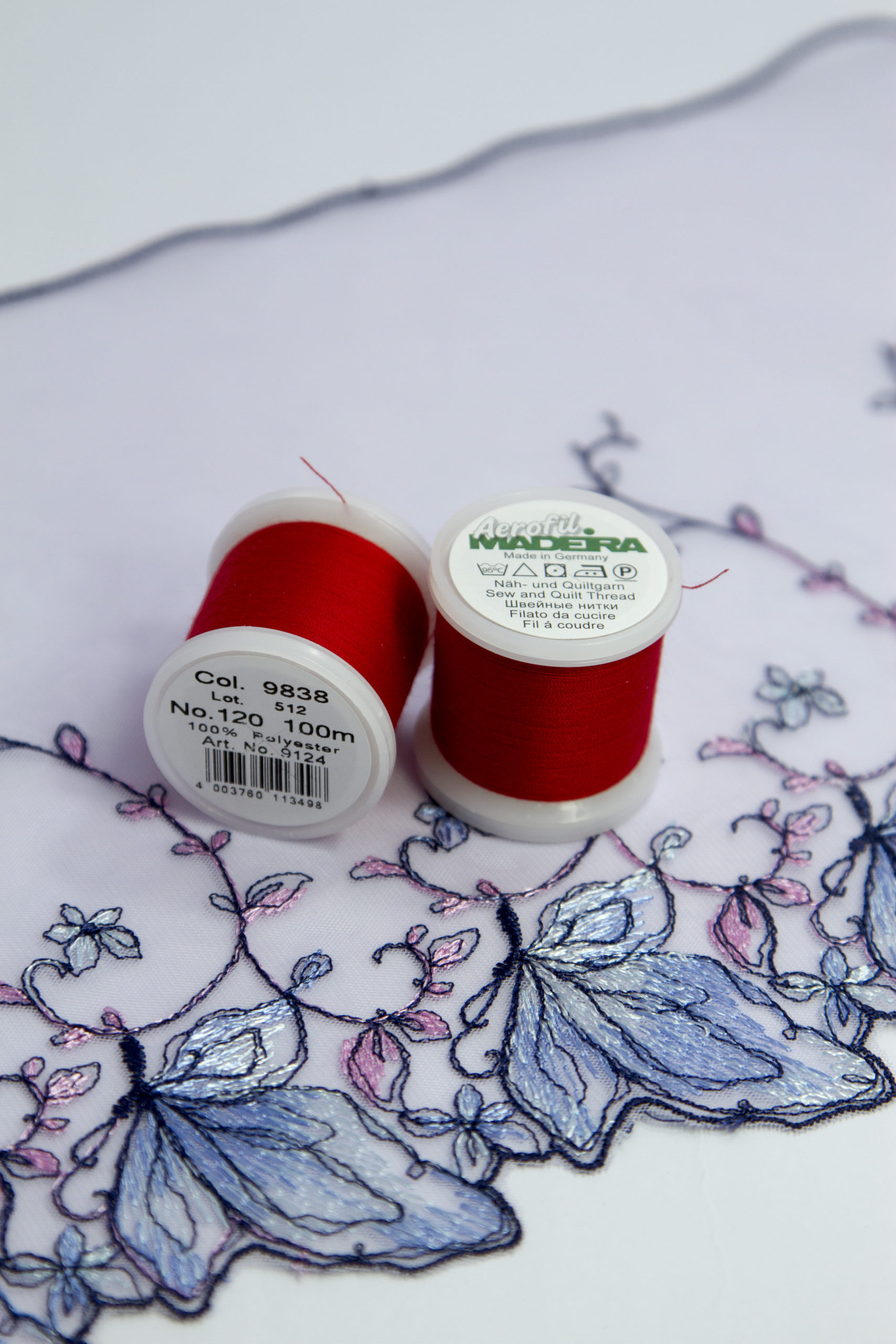 Нитки швейные Madeira aerofil №120 Col. 9838 алый (100 м)