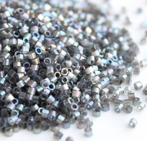 DB-1872 Бисер цилиндрический Миюки делика 11/0 /Miyuki delica 11/0 Silk Inside Dyed Rustic Grey AB
