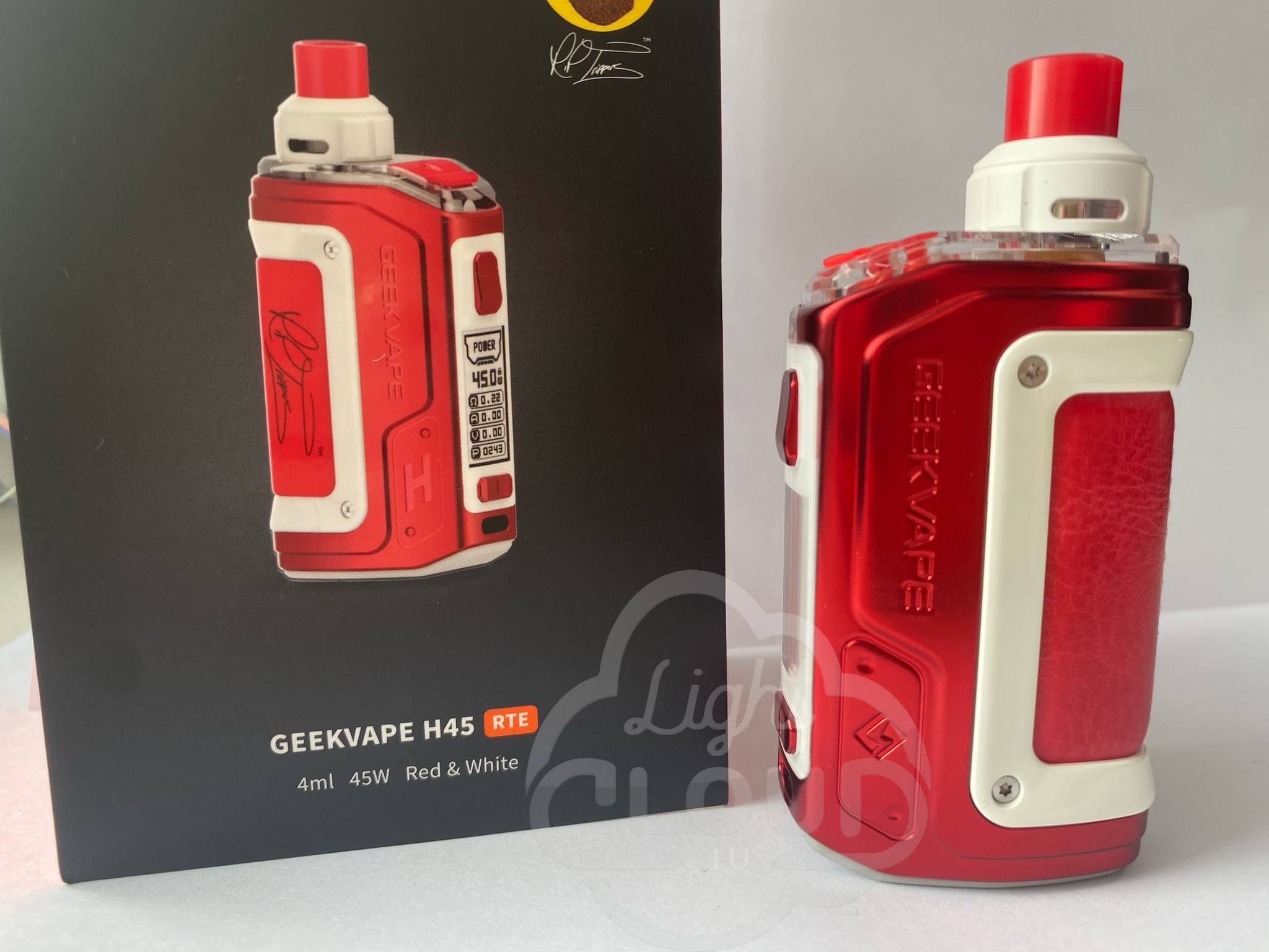 Aegis hero h45 white. АЕГИС Хиро 2 красно белый. Набор Geek Vape Aegis Hero 2 h45. АЕГИС Хиро 2 коробка. Aegis Hero 1 лимитированный.