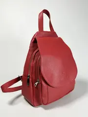 Женский городской рюкзак из натуральной кожи красного цвета