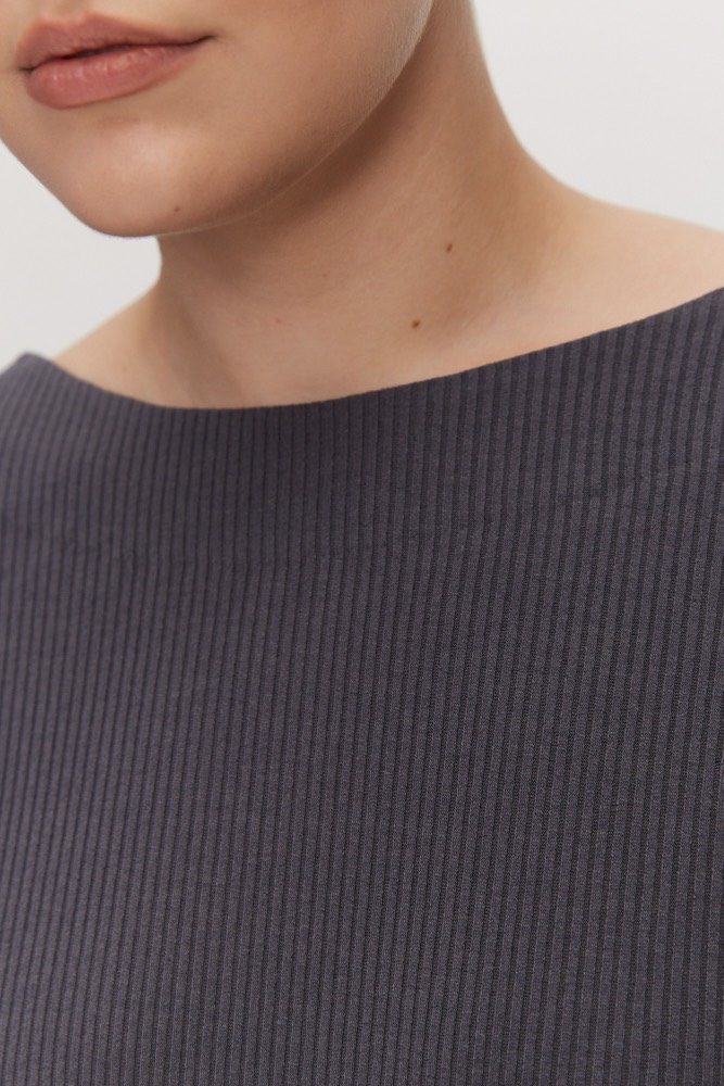 Платье трикотажное, в рубчик, графит