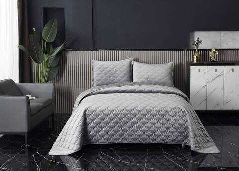 Покрывало 240х260 и 2 наволочки 50х70 Sofi De MarkO Фредерика №5