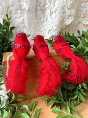 Птички Красные перьевые, на зажиме, 14-16 см, набор 3 шт