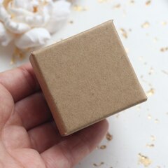 УЦЕНКА!!! Упаковка, коробка для украшений с ложементом 5*5 см, 1 шт, бежевая, У020
