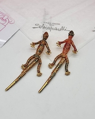 sergi-dlinnye-yashchericy-v-stile-schiaparelli