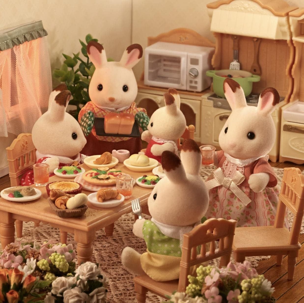 Игровой набор Sylvanian Chocolate Rabbit Families - Семья шоколадных  кроликов - Сильвания Фэмили 5655 купить в Москве | Доставка по России.