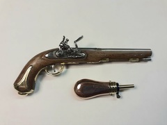 French flintlock pistol