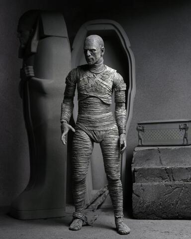 Фигурка NECA Universal Monsters: Mummy (B&W) (Бамп)