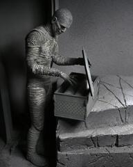 Фигурка NECA Universal Monsters: Mummy (B&W) (Бамп)