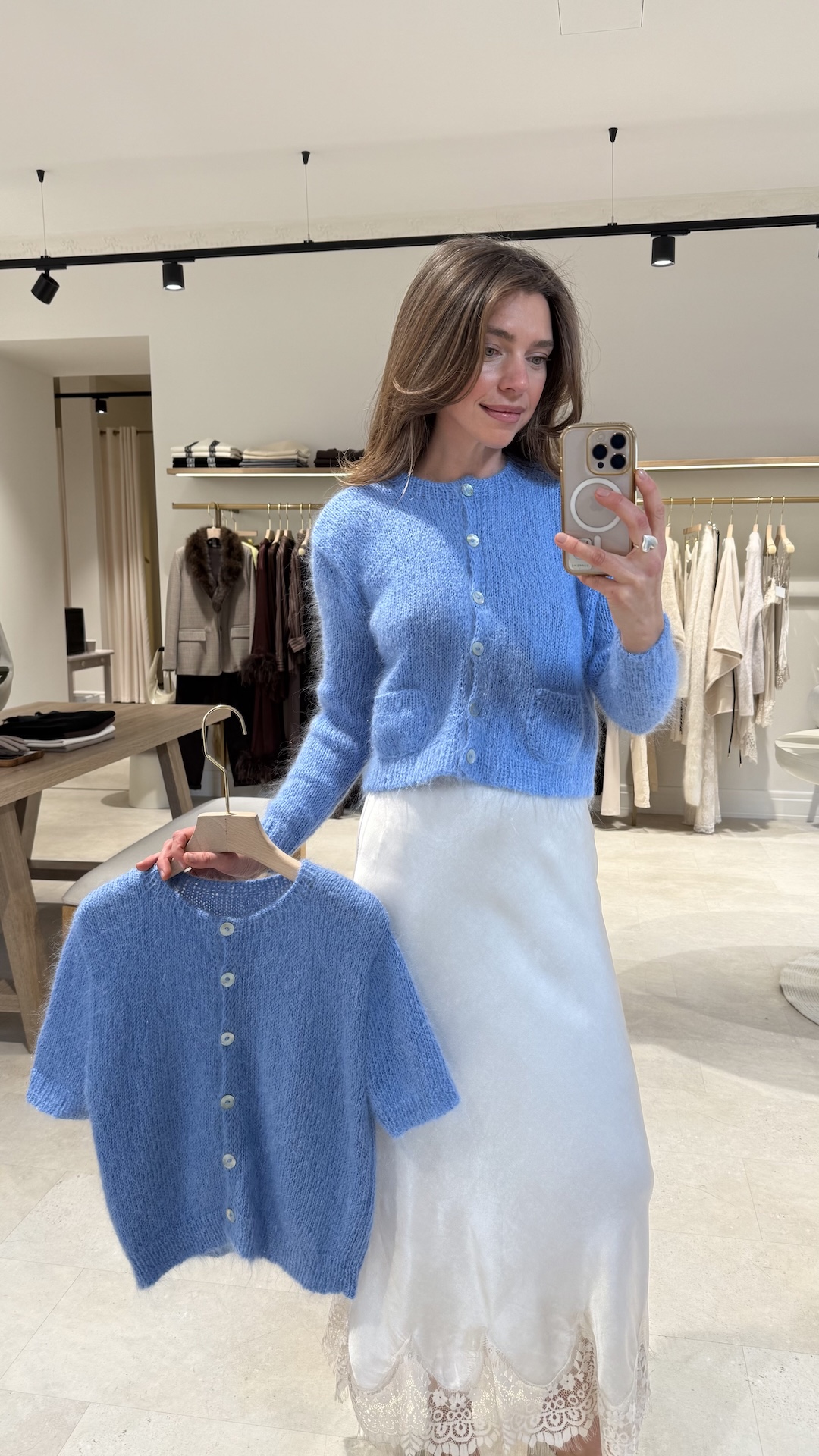 Укороченный кардиган ручной вязки