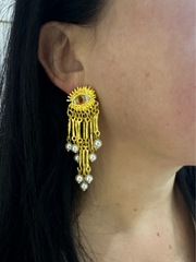 73344- Серьги YELLOW EYE в стиле Schiaparelli с подвесками из речного жемчуга