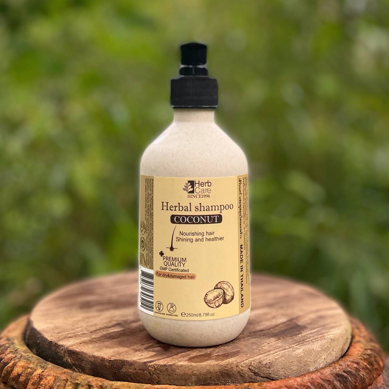 Шампунь для сухих волос на основе масла кокоса Herbal Shampoo Coconut  HerbCare