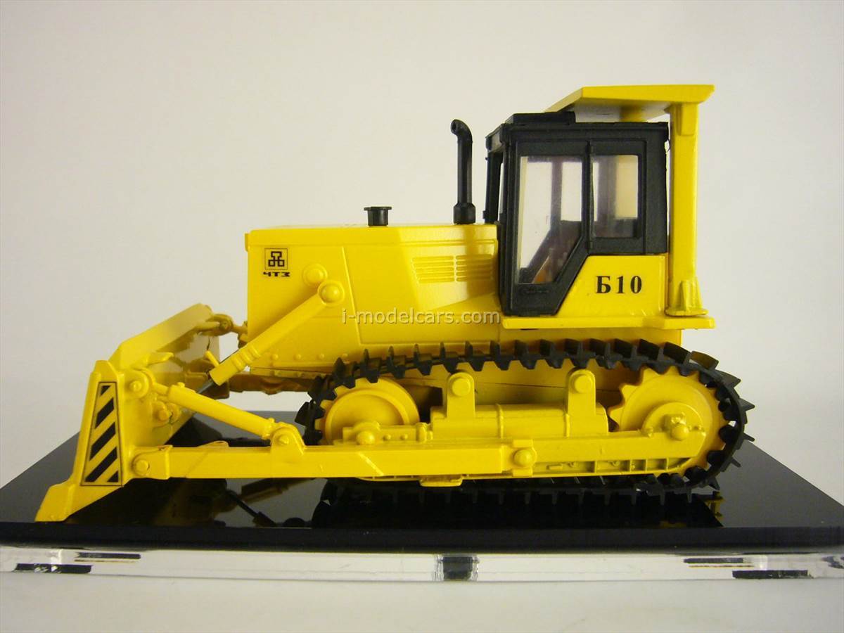 Promtractor MODEL CARS ChTZ UralTrac Bulldozer B10.0010E with hard towbar 1:43 ...