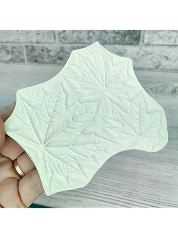 Молд пластиковый+Вайнер силиконовый листики клена 3шт