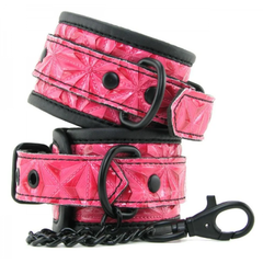 Наручники на цепочке Luxury fetish красные