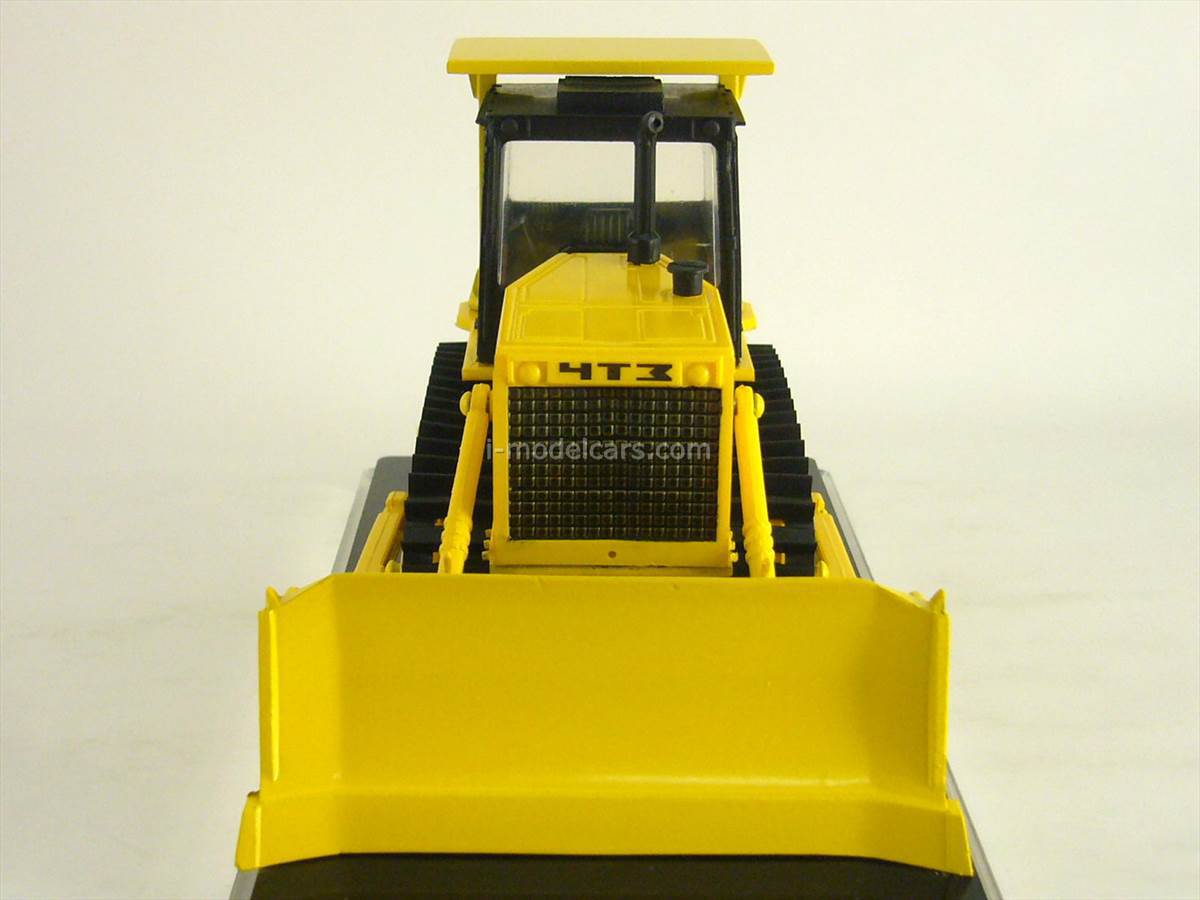 Promtractor MODEL CARS ChTZ UralTrac Bulldozer B10.0010E with hard towbar 1:43 ...