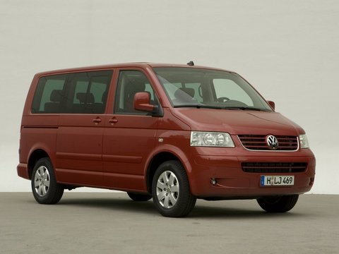 Чехлы на Volkswagen T5 микроавтобус Multivan / Caravelle / Transporter 2003–2009 г.в.