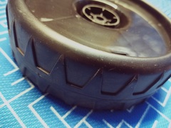 Колесо газонокосилки DDE LME3109 (Q949D68PH02)