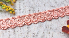 Кружево плетеное, ш. 2-2,2 см