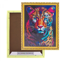 
          Алмазная мозаика Alingar, на подрамнике, с полным заполнением, (глянц) дизайн рамка, 30х40 см, 20 цветов, "Дикая кошка"