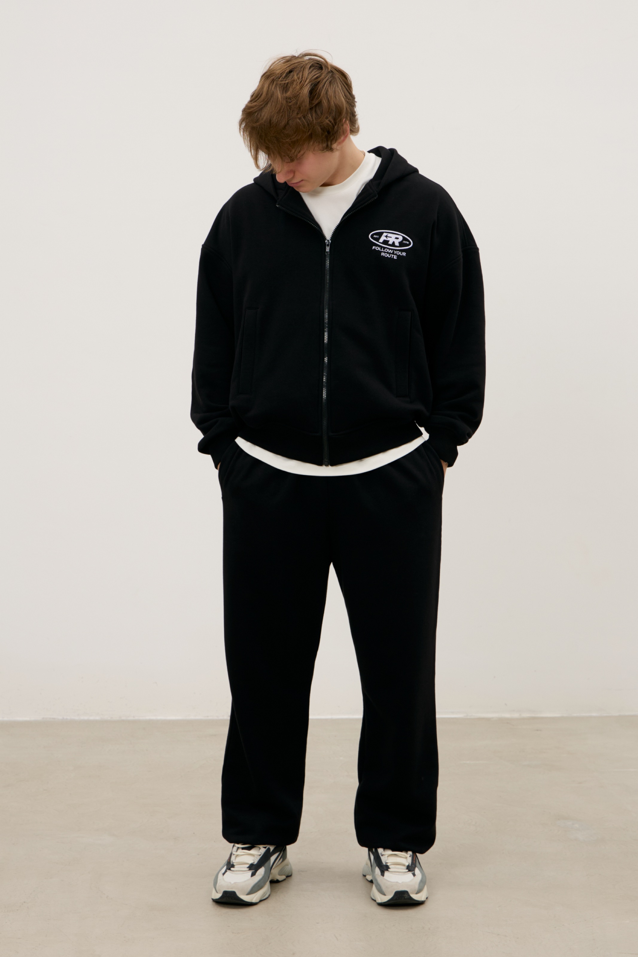 Худи ZIP MAN OVER, черное