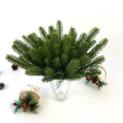 Еловая ветка-трехлапка, декор зимний, рождественский, 22 см, набор 20 веток.
