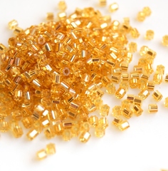 Бисер Тохо Hexagon 11/0 0022 светло-золотистый