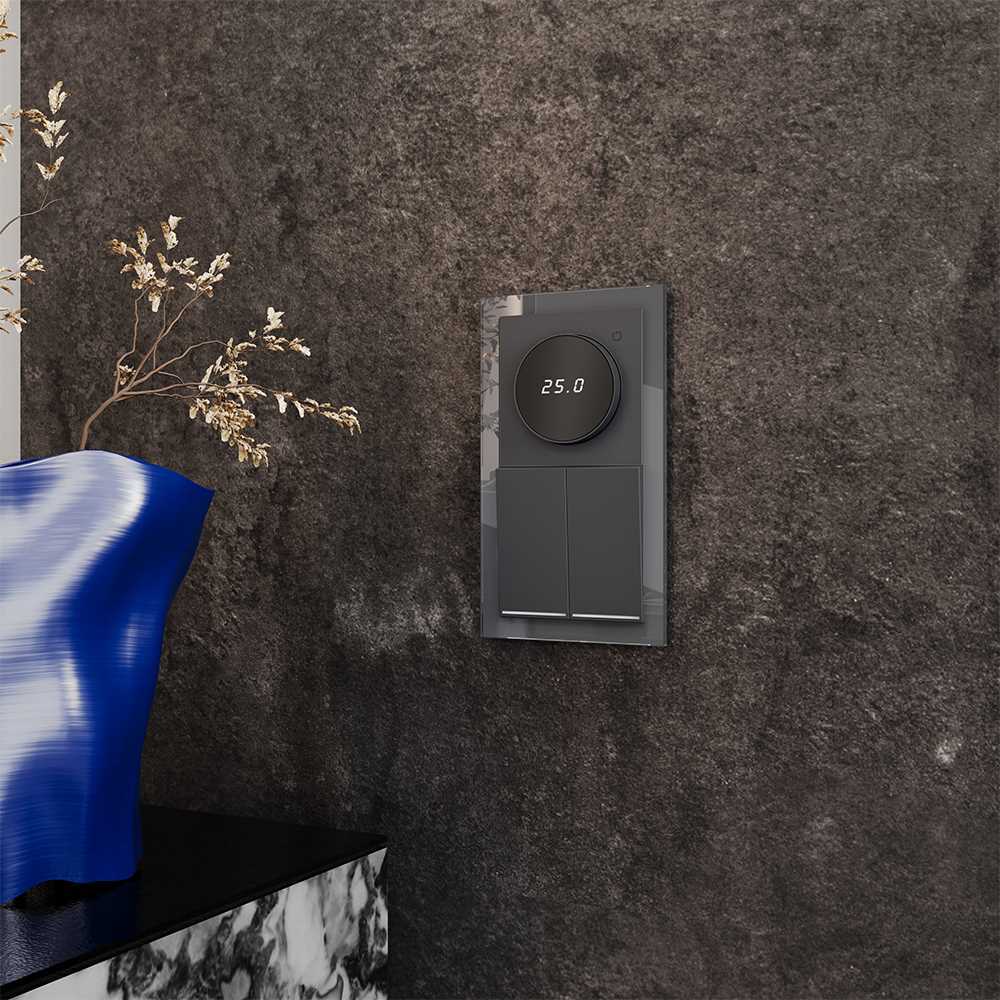 Терморегулятор электронный Voltum S70 с индикацией и датчиком, для теплого пола, (графит) VLS070107