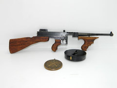 Thompson M1921 / 1928 scale 1:3 Tommy gun