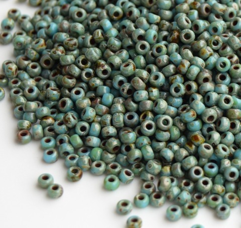 8/0 RR-4514 Opaque picasso turquoise blue