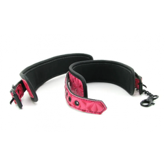 Наручники на цепочке Luxury fetish красные