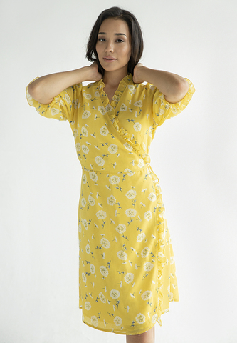 Платье с запахом рюши по борту желтый мультицвет