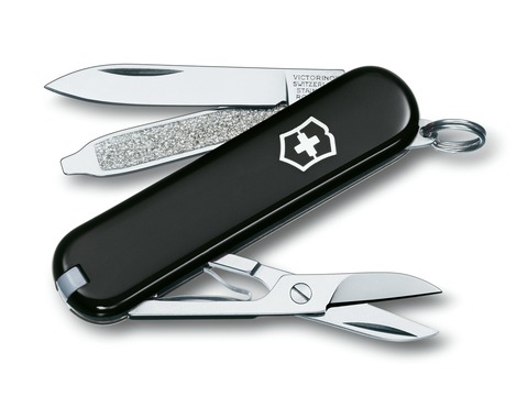 Нож-брелок Victorinox Classic Black (0.6223.3) 7 функций, 58 мм. в сложенном виде, цвет чёрный | Wenger-Victorinox.Ru