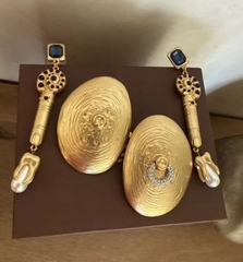 Серьги крупные сферы в стиле Schiaparelli цвет матовое золото