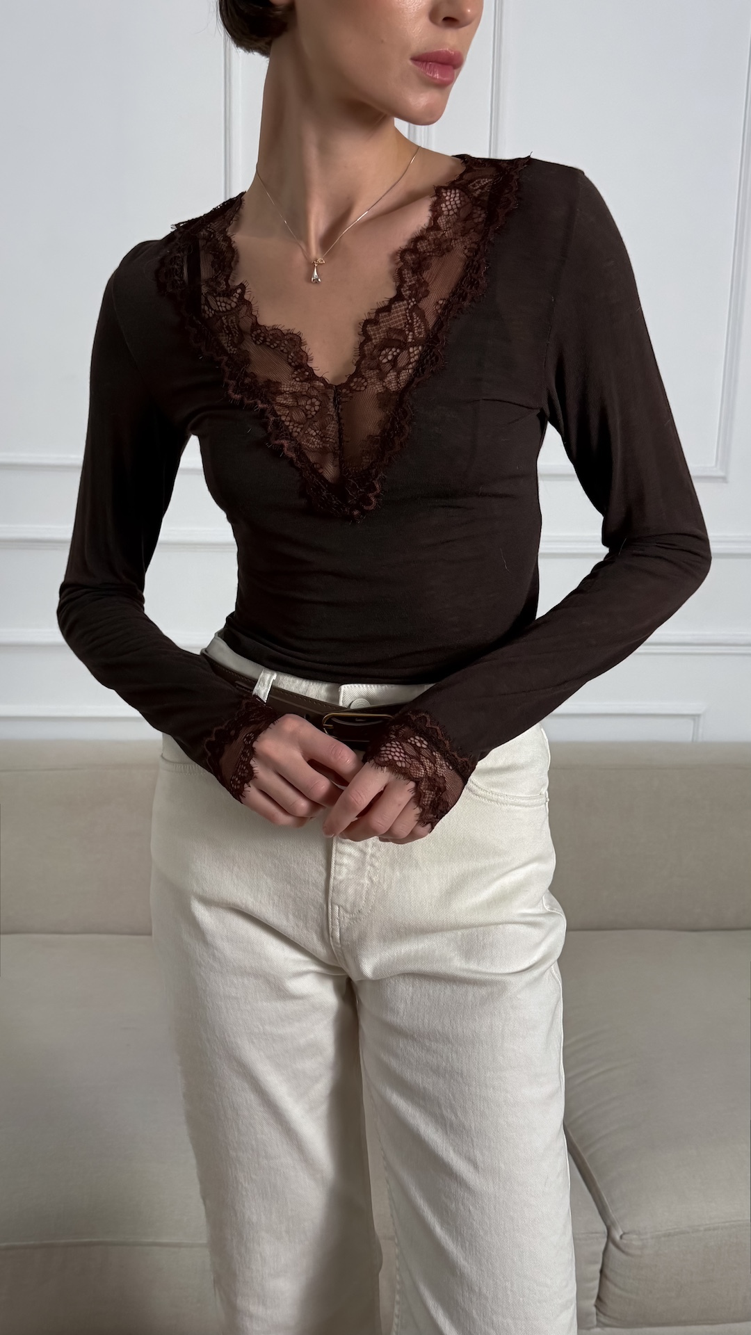 Лонгслив с кашемиром и кружевом