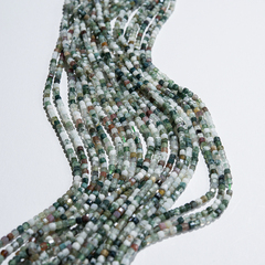 Моховой агат натуральный, куб 2,7мм, микроогранка