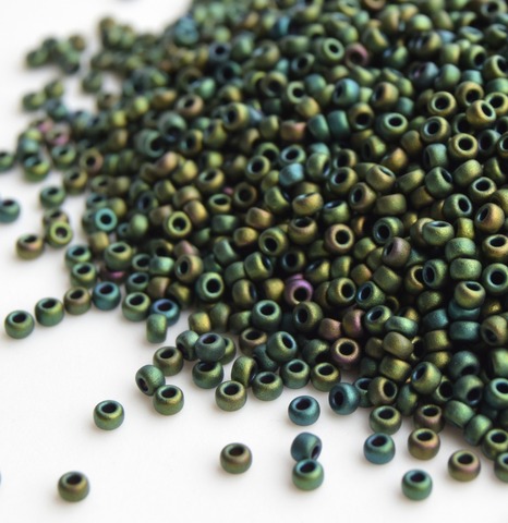 RR-2020 Matted Metallic Green Iris