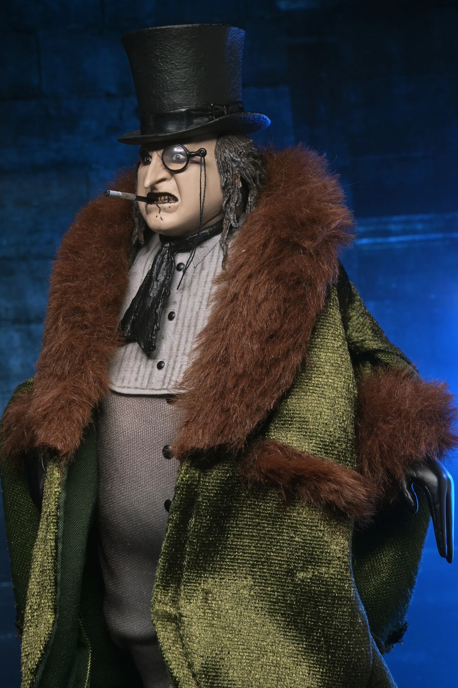 Фигурка Пингвин из фильма Бэтмен Возвращается 1992 Neca