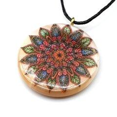 Кулон из селенита круглый №9 "Мандала" 33*33мм, на шнурке