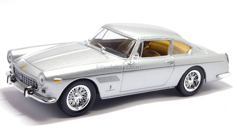 ミニカー Ferrari 250 GT Berlinetta & GTE 2+2 Ferrari 250 GTE 2+2 & 250 GT Berlinetta - メルカリ