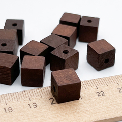 Деревянные бусины тонированные, куб, цвет кофейный, размер около 10 мм, цена за набор 10 штук