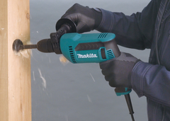 Дрель Makita DP4021