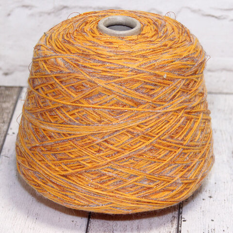 Смотка меринос/вискоза/люрекс/кидмохер 180 оранжевый