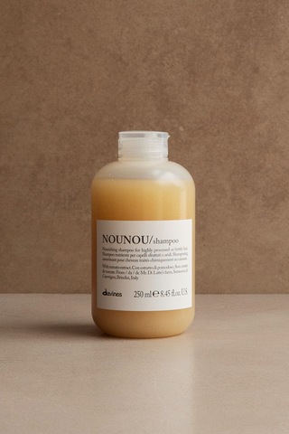 Питательный шампунь NOUNOU