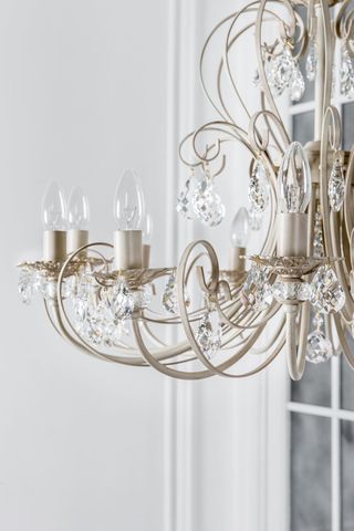 Люстра Maytoni Princess ARM270-12-R