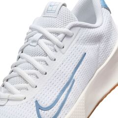 Женские теннисные кроссовки Nike Court Vapor Lite 2 - white/light blue/sail/gum light brown